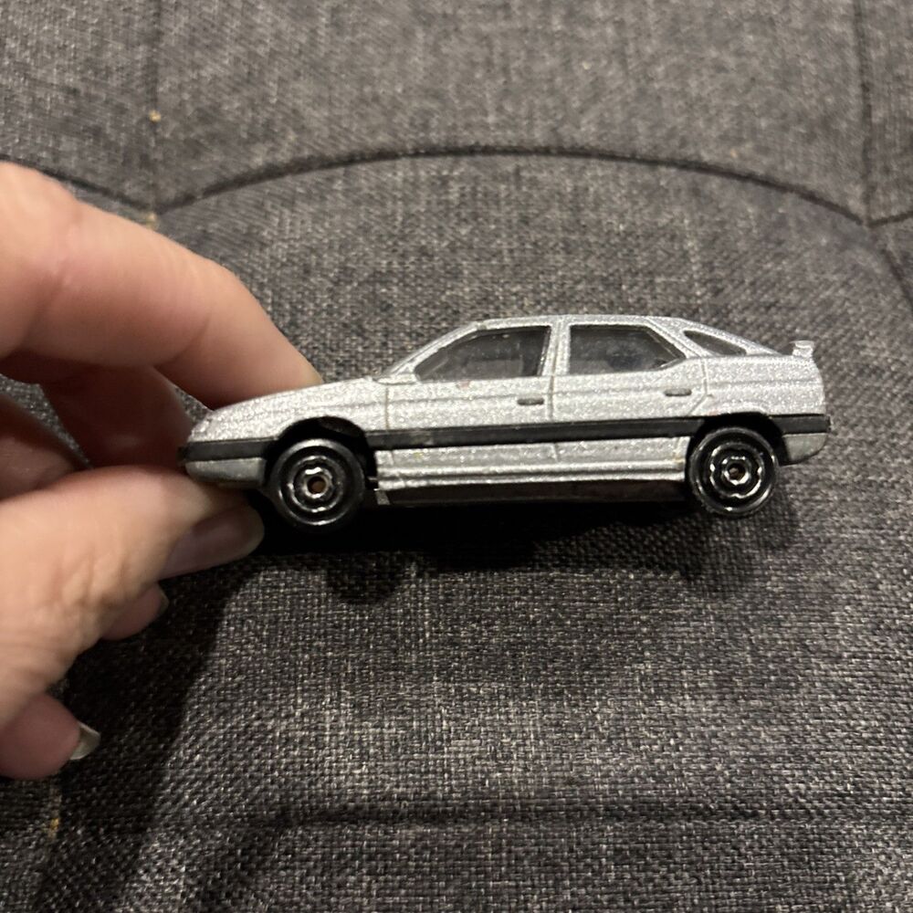 Majorette #254 1:61 Silver Citroen XM w/ opening hood Used